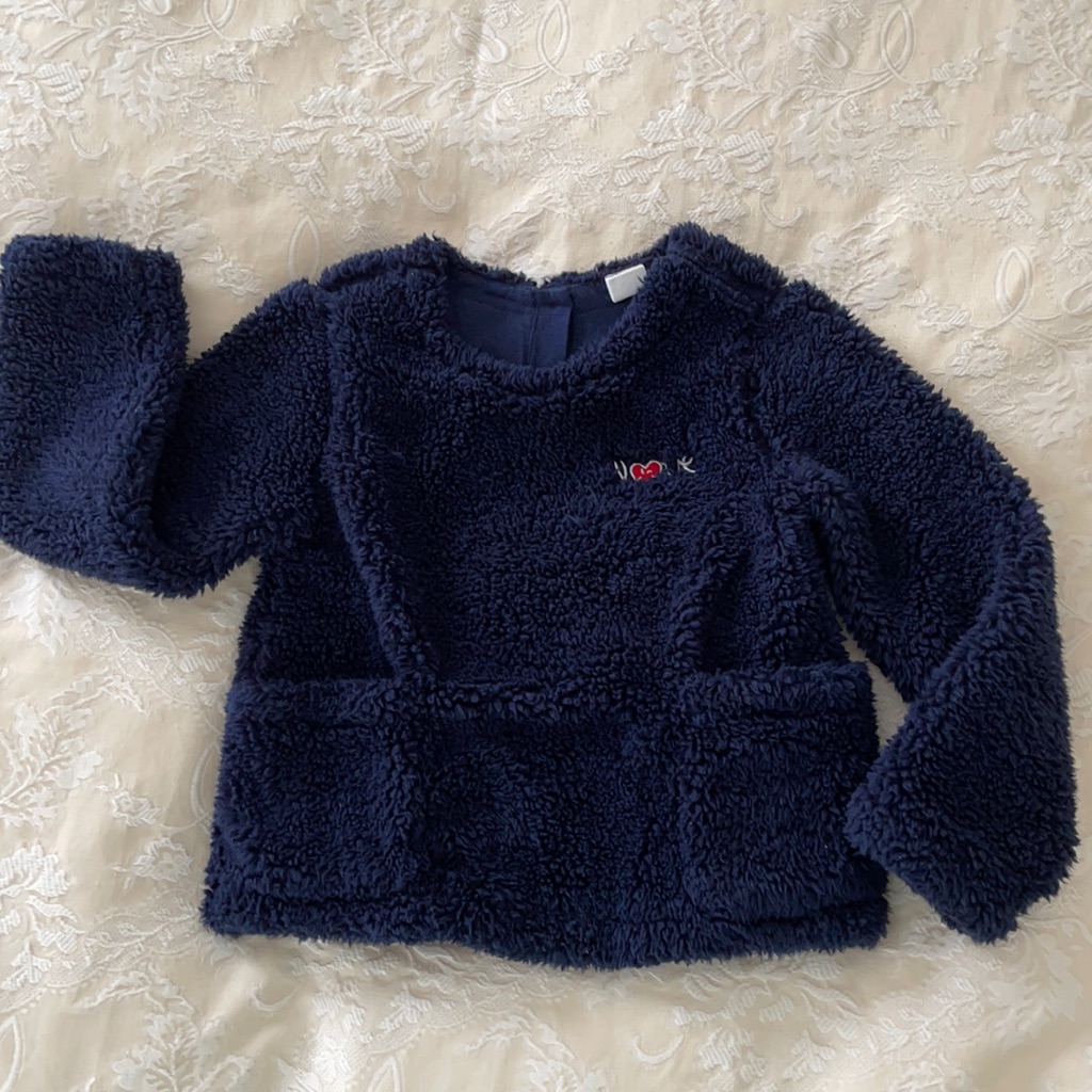 Gap Fuzzy Pullover